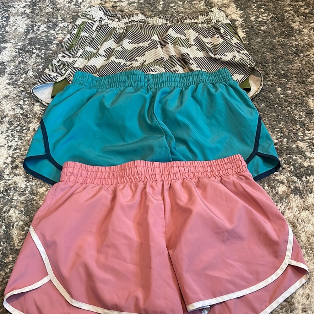 Walmart athletic shorts Large
